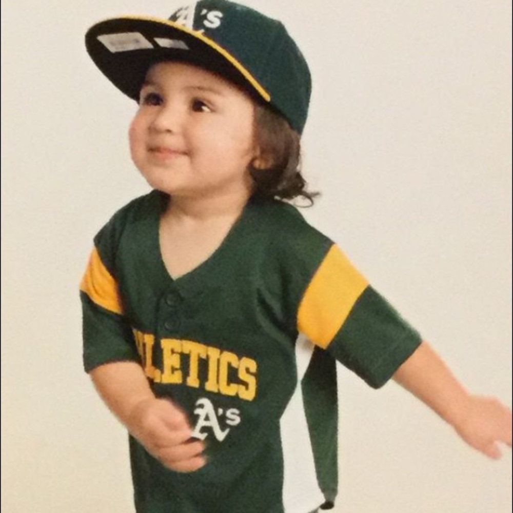 2-piece Oakland Athletics outfit 2T